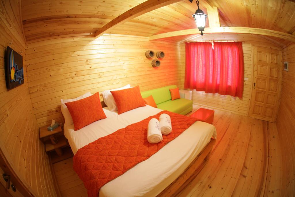 Sawary Beach Hotel البترون الغرفة الصورة