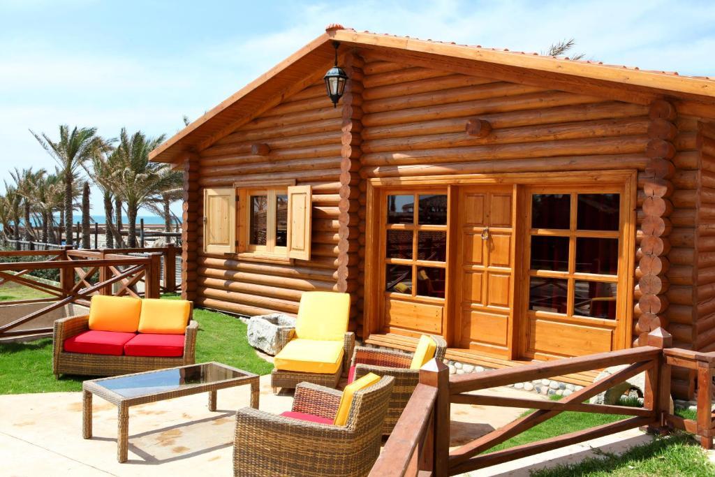 Sawary Beach Hotel البترون الغرفة الصورة