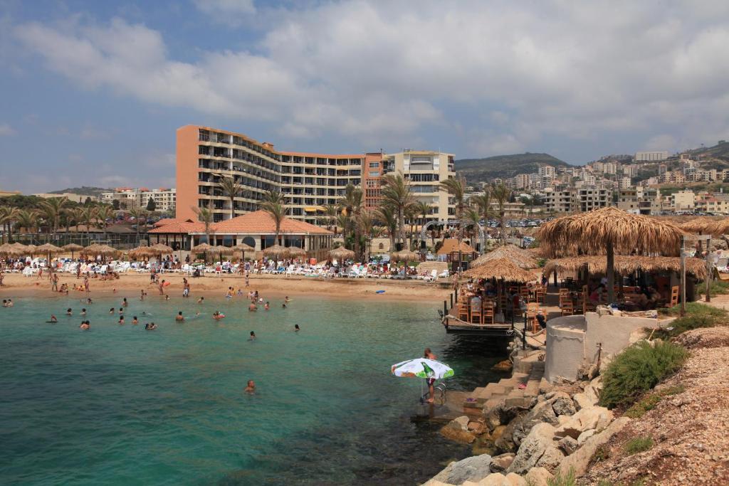 Sawary Beach Hotel البترون المظهر الخارجي الصورة