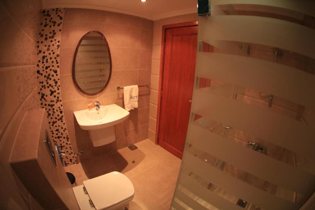 Sawary Beach Hotel البترون الغرفة الصورة