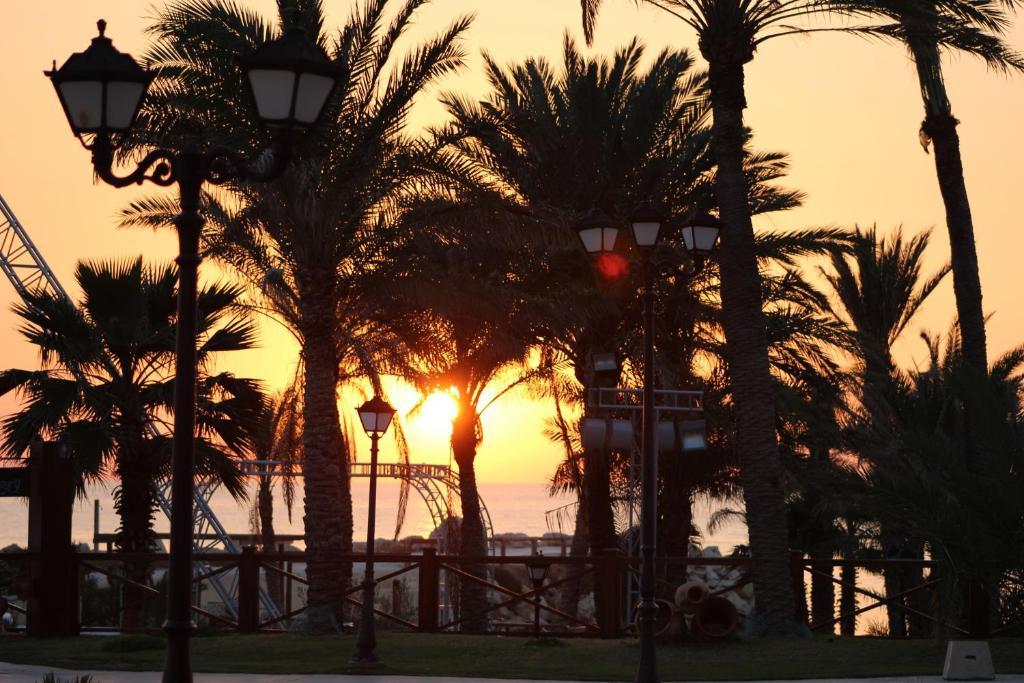 Sawary Beach Hotel البترون المظهر الخارجي الصورة