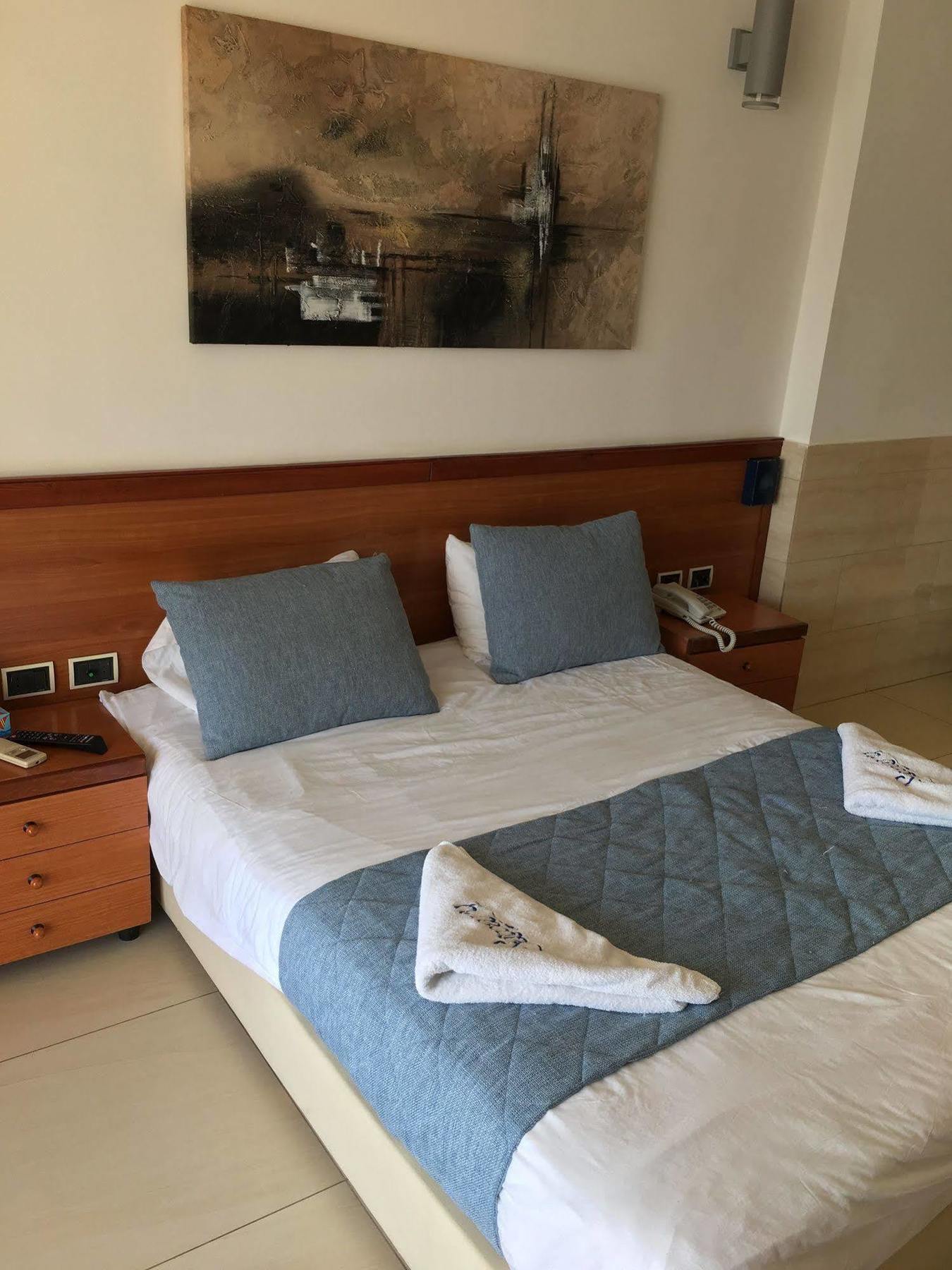 Sawary Beach Hotel البترون المظهر الخارجي الصورة